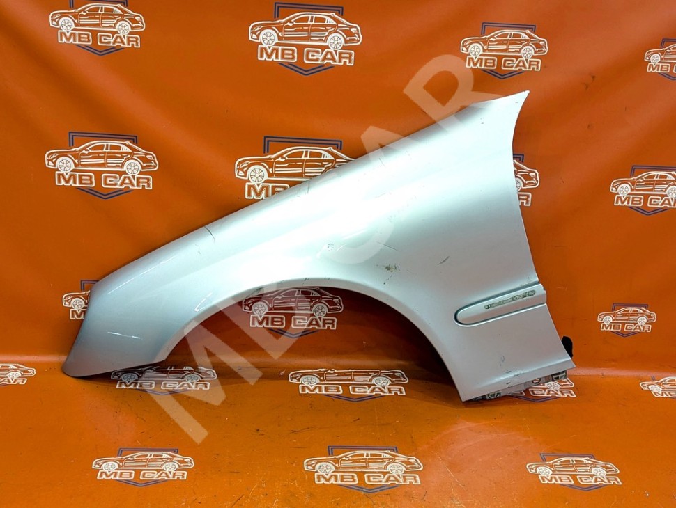 Крыло переднее левое MERCEDES-BENZ C-класс W203/S203/CL203 (2000 - 2004) фото 1 — Разборка Мерседес