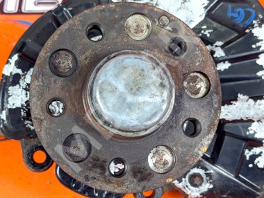 Кулак поворотный передний правый MERCEDES-BENZ S-класс W220 (1998 - 2005) &mdash; Разборка Мерседес