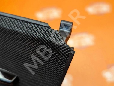 Сетки динамиков торпеды MERCEDES-BENZ E-класс W212/S212/C207/A207 рестайлинг (2013 - 2016) — Разборка Мерседес