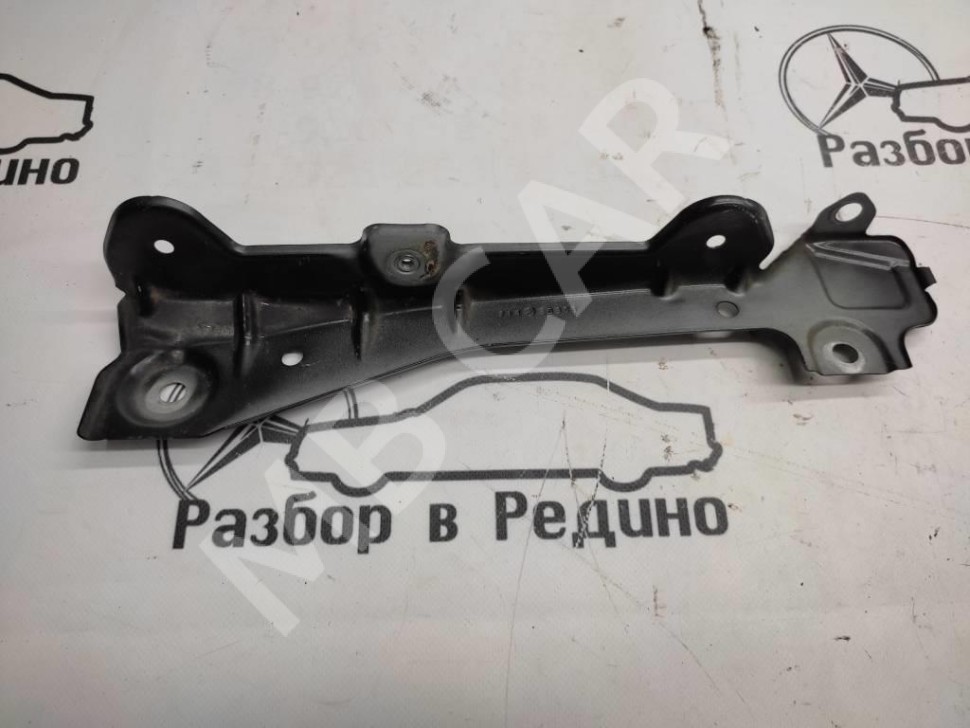 Кронштейн крепления крыла MERCEDES-BENZ M-класс W164 (2005 - 2008) фото 1 &mdash; Разборка Мерседес
