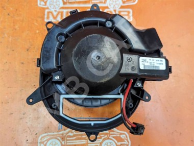 Моторчик печки MERCEDES-BENZ GLE-класс AMG W166 (2015 - 2019) — Разборка Мерседес