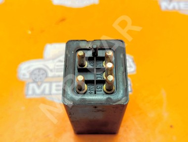 Реле кикдауна MERCEDES-BENZ E-класс W124/S124/C124/A124 (1984 - 1997) — Разборка Мерседес