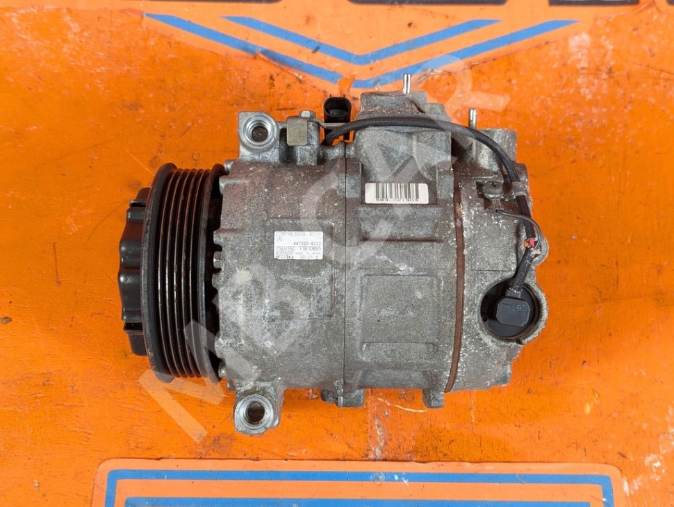 Компрессор кондиционера MERCEDES-BENZ C-класс W203/S203/CL203 (2000 - 2004) фото 1 &mdash; Разборка Мерседес