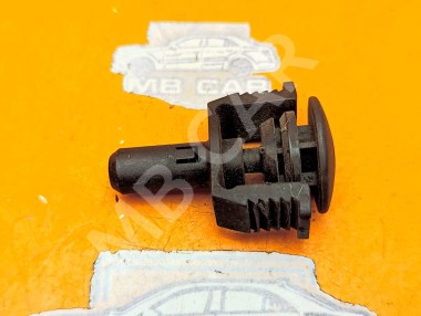 Клипса радиатора MERCEDES-BENZ C-класс W203/S203/CL203 (2000 - 2004) — Разборка Мерседес