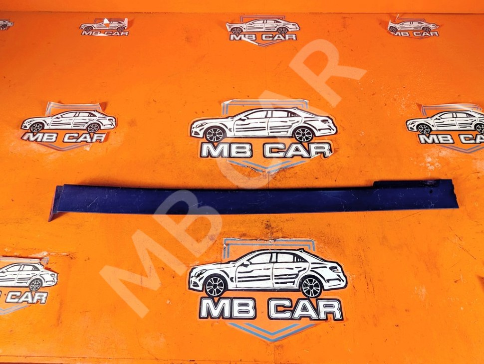 Крышка шины сдвижной двери MERCEDES-BENZ V-класс W639 (2003 - 2014) фото 1 &mdash; Разборка Мерседес