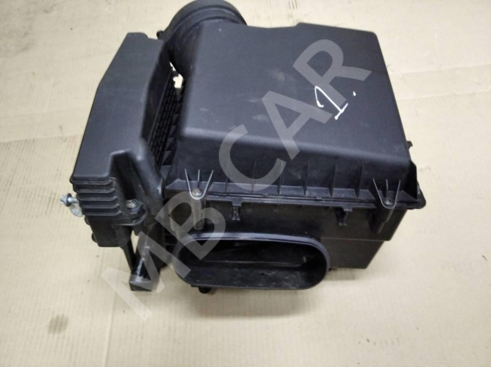 Корпус воздушного фильтра MERCEDES-BENZ B-класс W246 рестайлинг (2014 - 2018) фото 1 &mdash; Разборка Мерседес