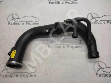 Патрубок воздушный MERCEDES-BENZ C-класс W204/S204 (2006 - 2011) — Разборка Мерседес