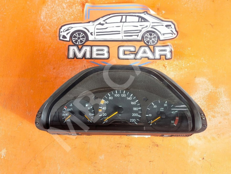 Щиток приборов MERCEDES-BENZ E-класс W210/S210 (1995 - 1999) фото 1 &mdash; Разборка Мерседес