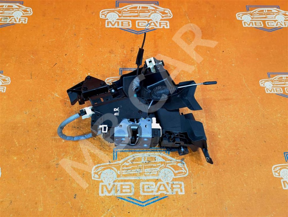 Замок двери передней правой MERCEDES-BENZ GLK-класс X204 (2008 - 2012) фото 1 &mdash; Разборка Мерседес