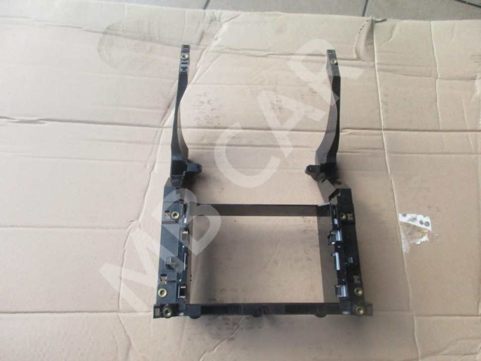 Кронштейн крепления команд MERCEDES-BENZ E-класс W211/S211 (2002 - 2006) фото 1 &mdash; Разборка Мерседес