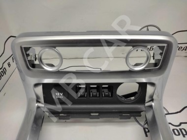 Накладка консоли (борода) MERCEDES-BENZ X-класс I (2017 - 2020) — Разборка Мерседес