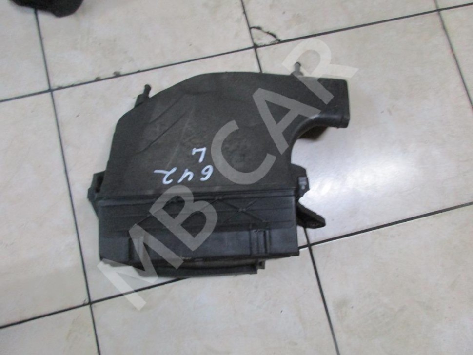 Корпус воздушного фильтра MERCEDES-BENZ E-класс W212/S212/C207/A207 (2009 - 2013) фото 1 — Разборка Мерседес