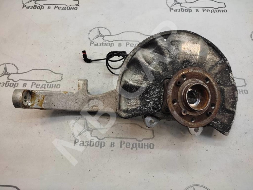 Кулак поворотный передний правый MERCEDES-BENZ GLE-класс W166 (2015 - 2018) фото 1 — Разборка Мерседес