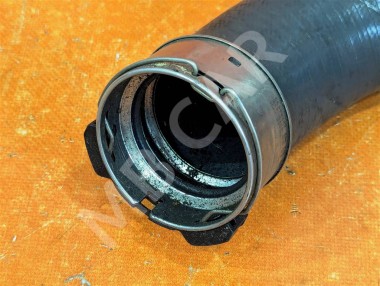 Патрубок интеркулера MERCEDES-BENZ X-класс I (2017 - 2020) — Разборка Мерседес