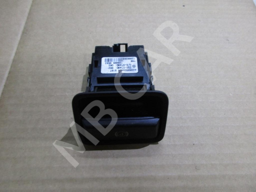 Кнопка ручника MERCEDES-BENZ M-класс W166 (2011 - 2015) фото 1 — Разборка Мерседес