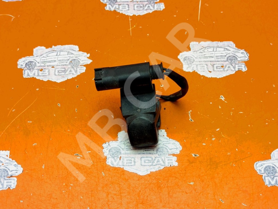 Форсунка омывателя лобового стекла MERCEDES-BENZ E-класс W211/S211 (2002 - 2006) фото 1 &mdash; Разборка Мерседес