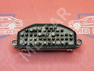 Реле моторчика печки MERCEDES-BENZ GL-класс X166 (2012 - 2016) — Разборка Мерседес