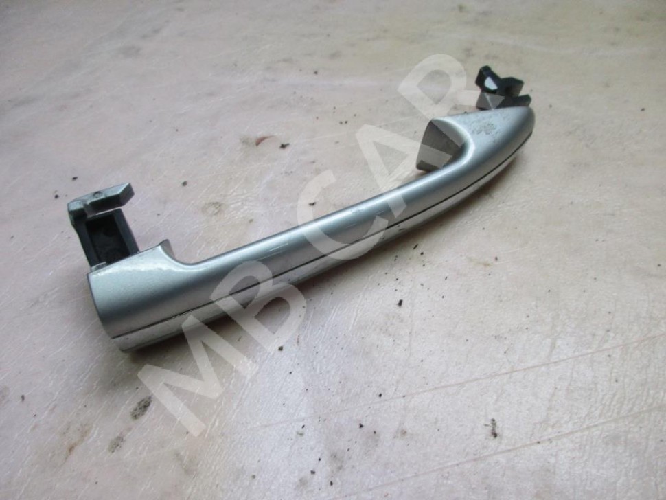 Ручка двери наружняя MERCEDES-BENZ A-класс W168 рестайлинг (2001 - 2004) фото 1 &mdash; Разборка Мерседес