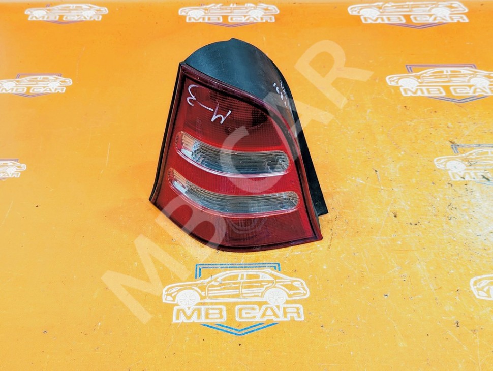 Фонарь задний левый MERCEDES-BENZ A-класс W168 рестайлинг (2001 - 2004) фото 1 &mdash; Разборка Мерседес