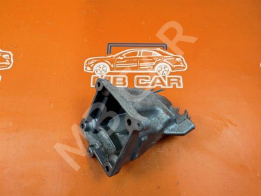 Лапа правая MERCEDES-BENZ SL-класс R231 рестайлинг (2016 - 2020) — Разборка Мерседес