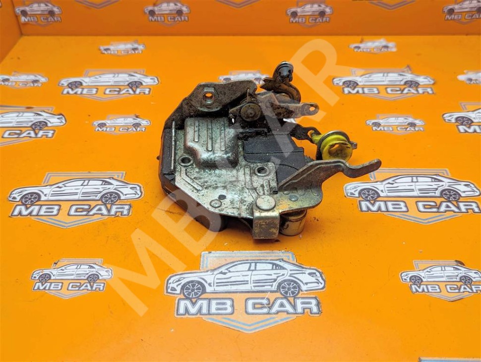 Замок двери передней левой MERCEDES-BENZ W124 W124/S124/C124/A124 (1984 - 1993) фото 1 — Разборка Мерседес