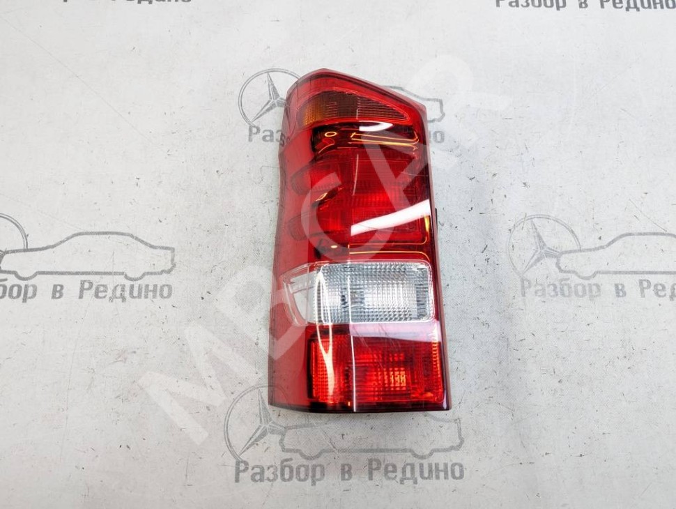 Фонарь задний левый MERCEDES-BENZ V-класс W447 рестайлинг (2019 - 2025) фото 1 &mdash; Разборка Мерседес
