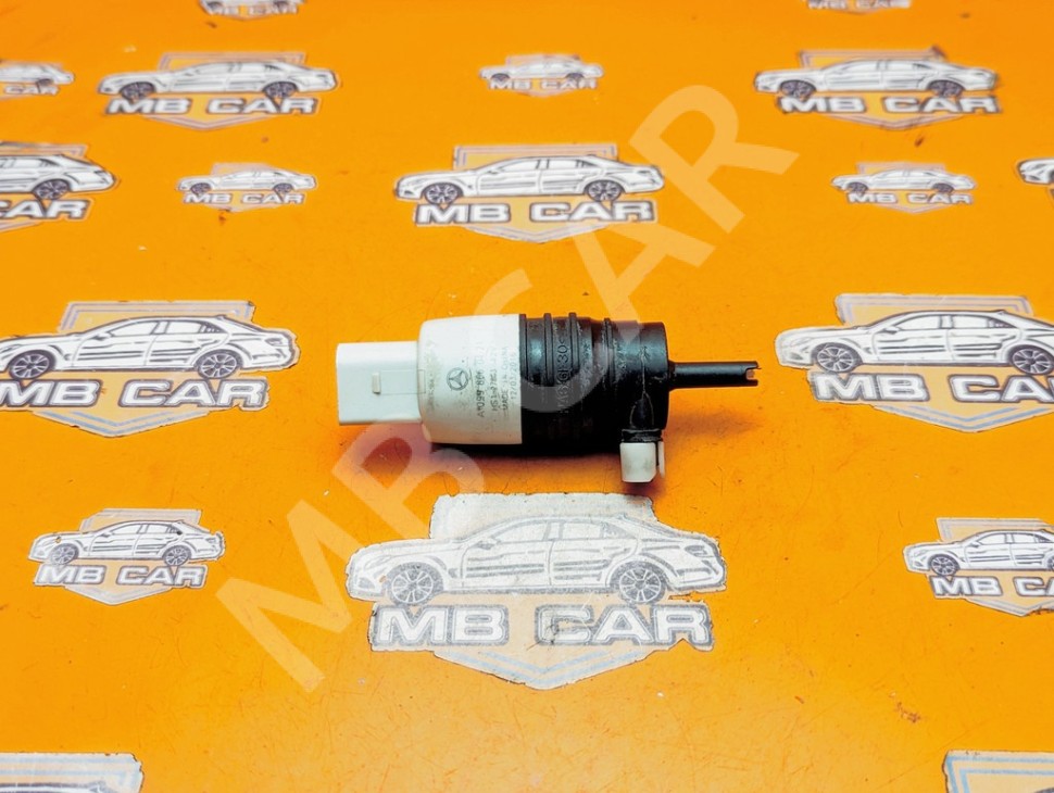 Насос омывателей MERCEDES-BENZ C-класс W205/S205/C205/A205 (2014 - 2018) фото 1 — Разборка Мерседес