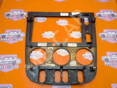 Накладка блока климата MERCEDES-BENZ M-класс W163 рестайлинг (2001 - 2005) &mdash; Разборка Мерседес