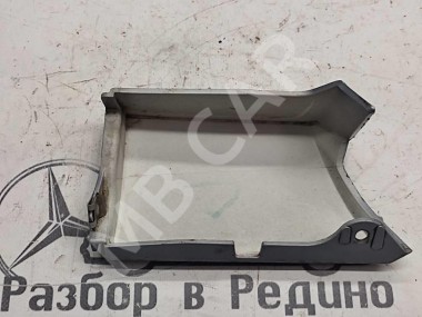 Накладка петли багажника MERCEDES-BENZ VANEO W414 (2001 - 2005) — Разборка Мерседес