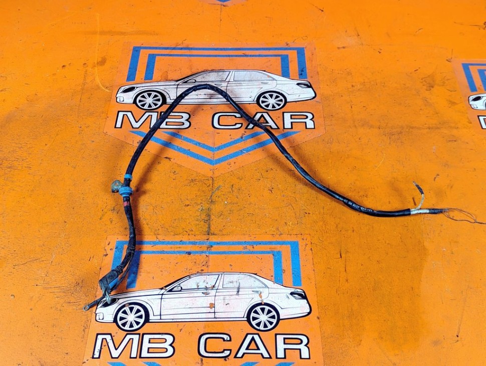 Провод генератора MERCEDES-BENZ E-класс W124/S124/C124/A124 (1984 - 1997) фото 1 &mdash; Разборка Мерседес