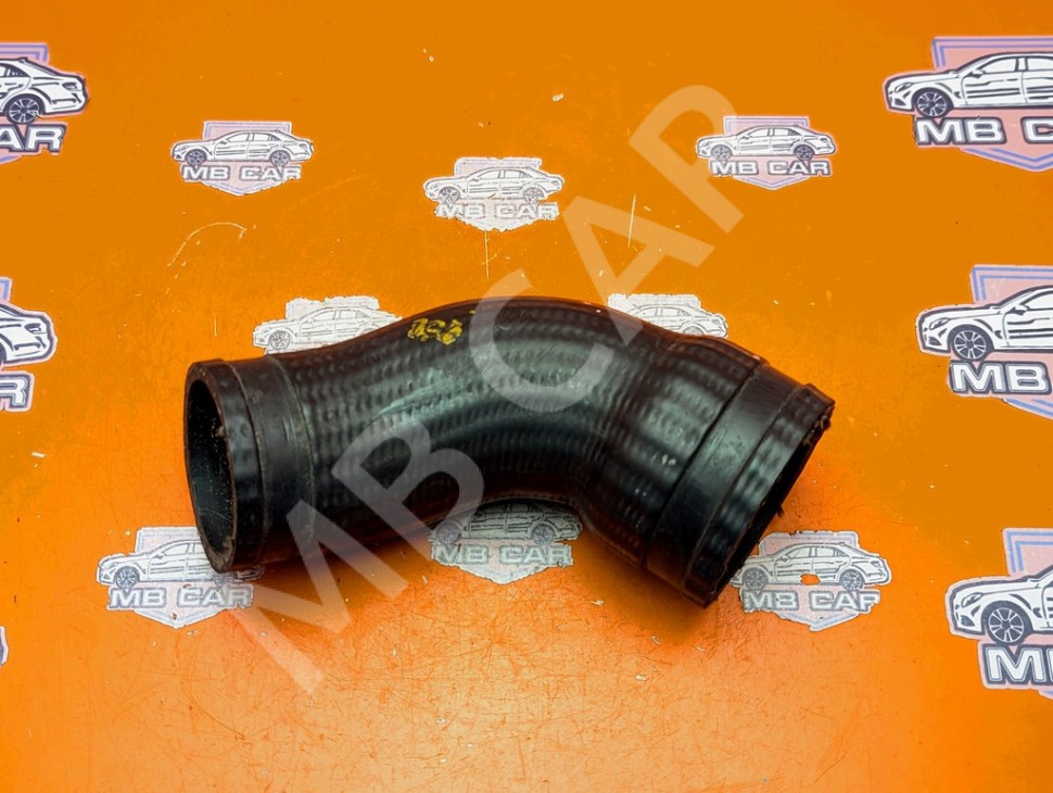 Патрубок интеркулера MERCEDES-BENZ Vito W638 (1996 - 2003) фото 1 — Разборка Мерседес