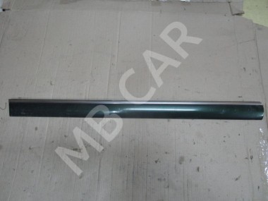 Молдинг двери MERCEDES-BENZ E-класс W210/S210 (1995 - 1999) — Разборка Мерседес