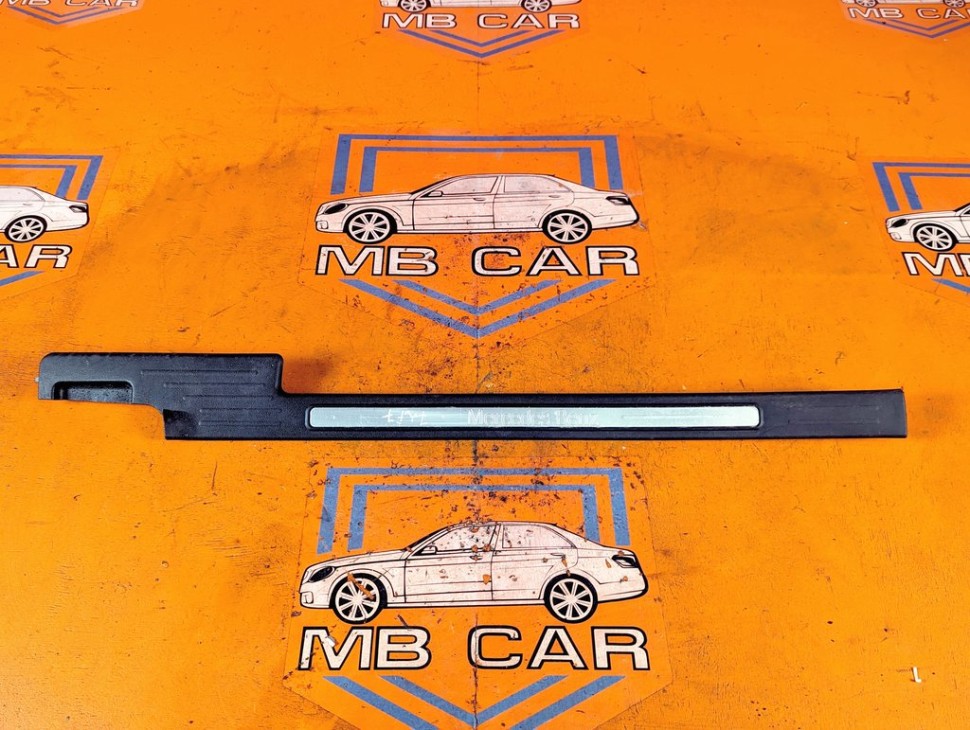 Накладка порога внутренняя MERCEDES-BENZ A-класс W169 (2004 - 2008) A 150 1.5 MT (95 л.с.) фото 1 &mdash; Разборка Мерседес