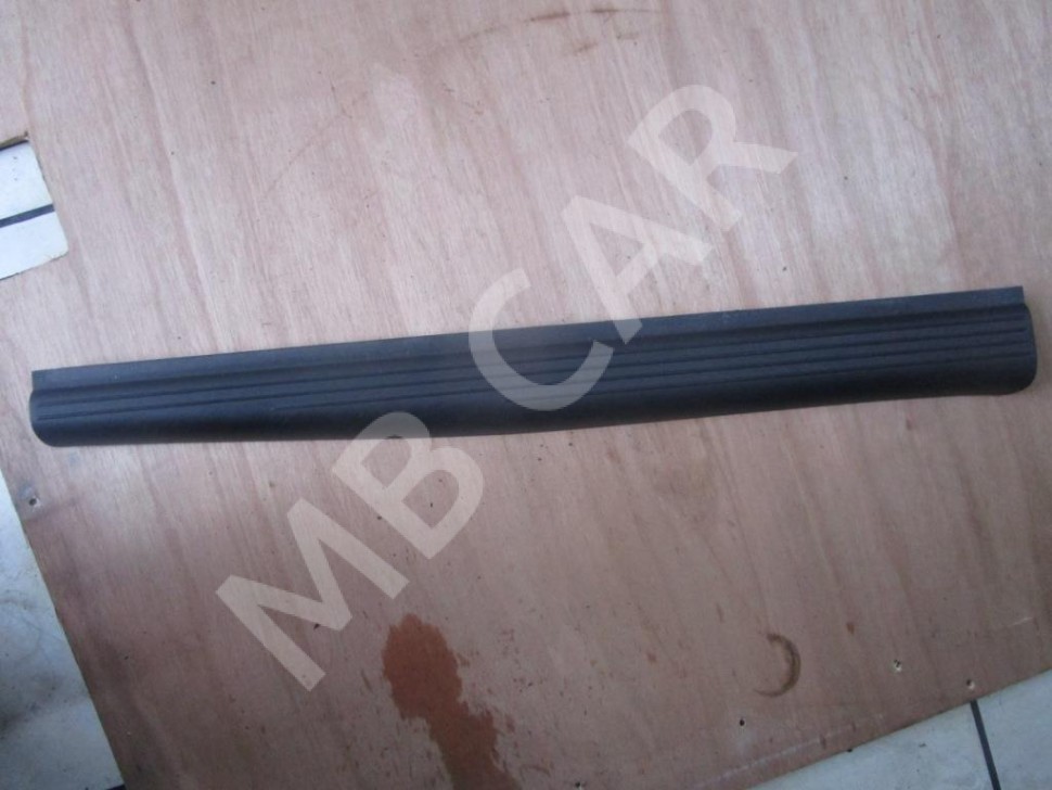 Накладка порога внутренняя MERCEDES-BENZ E-класс W211/S211 рестайлинг (2006 - 2009) фото 1 &mdash; Разборка Мерседес