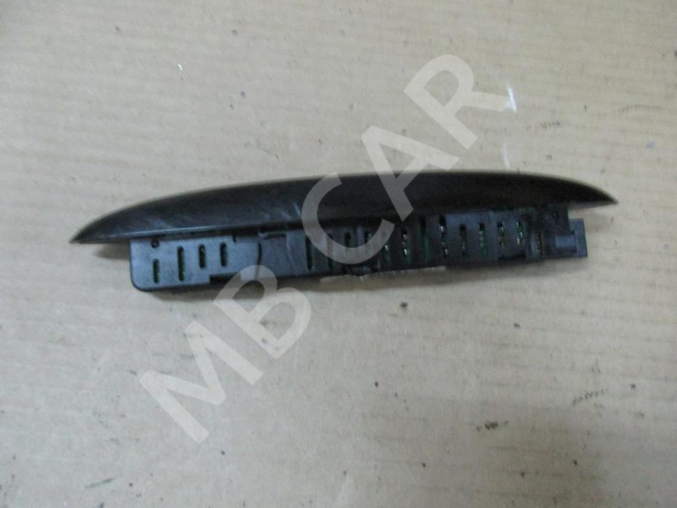 Индикатор парктроника MERCEDES-BENZ E-класс W211/S211 (2002 - 2006) фото 1 — Разборка Мерседес