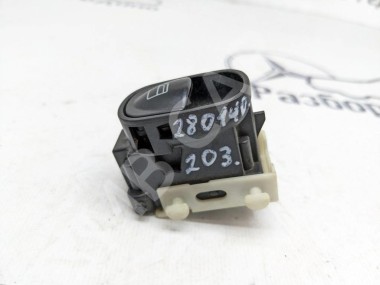 Кнопка стеклоподъемников MERCEDES-BENZ C-класс W203/S203/CL203 (2000 - 2004) — Разборка Мерседес