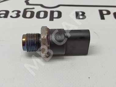 Датчик давления топлива MERCEDES-BENZ V-класс W639 (2003 - 2014) — Разборка Мерседес