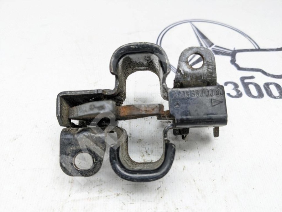 Замок капота MERCEDES-BENZ C-класс W203/S203/CL203 (2000 - 2004) фото 1 — Разборка Мерседес