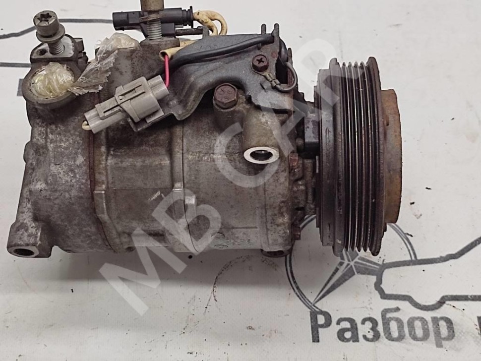Компрессор кондиционера MERCEDES-BENZ A-класс AMG W176 (2013 - 2015) фото 1 — Разборка Мерседес