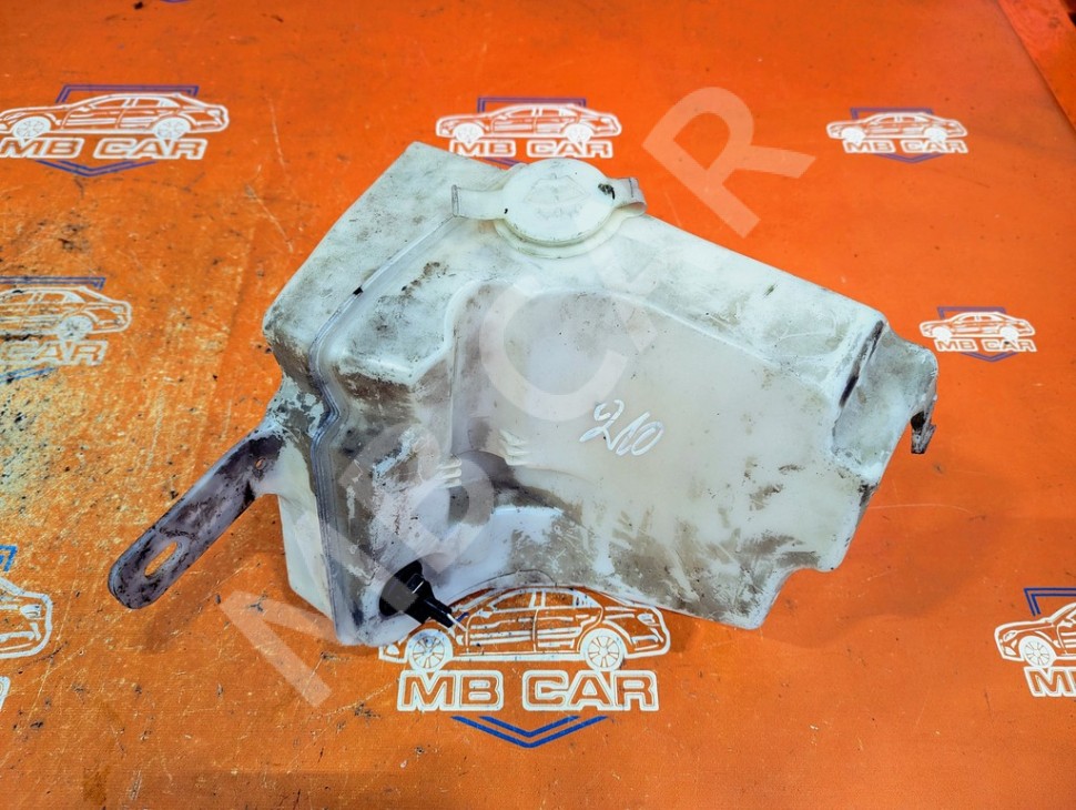 Бачок омывателя MERCEDES-BENZ M-класс W163 рестайлинг (2001 - 2005) фото 1 — Разборка Мерседес