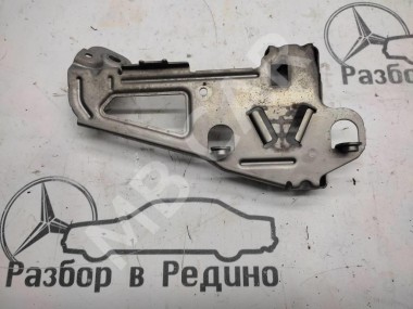Кронштейн топливного фильтра MERCEDES-BENZ S-класс W222/C217/A217 рестайлинг (2017 - 2020) — Разборка Мерседес