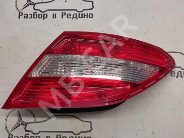 Фонарь задний правый MERCEDES-BENZ C-класс W204/S204 (2006 - 2011) — Разборка Мерседес