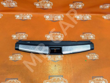 Накладка замка багажника MERCEDES-BENZ M-класс W164 рестайлинг (2008 - 2011) — Разборка Мерседес