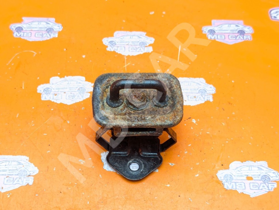 Петля капота MERCEDES-BENZ S-класс W221 рестайлинг (2009 - 2013) фото 1 &mdash; Разборка Мерседес