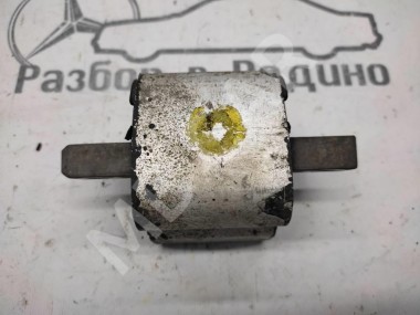 Опора КПП MERCEDES-BENZ E-класс W210/S210 (1995 - 1999) — Разборка Мерседес