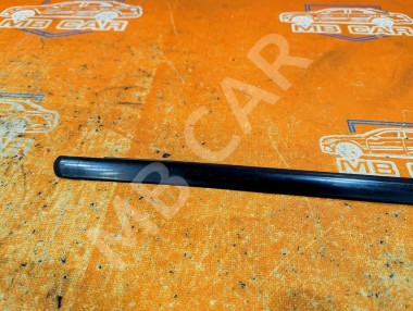 Молдинг стекла двери MERCEDES-BENZ C-класс W204/S204 (2006 - 2011) — Разборка Мерседес