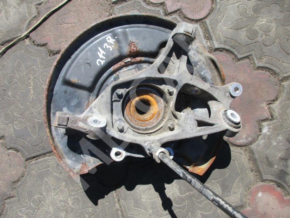 Кулак подвески задний правый MERCEDES-BENZ E-класс W211/S211 (2002 - 2006) фото 1 &mdash; Разборка Мерседес