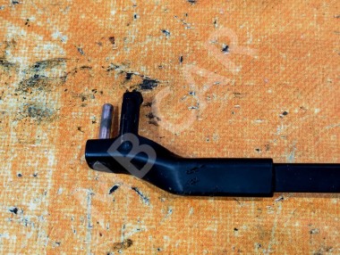 Поводок дворников MERCEDES-BENZ E-класс W211/S211 (2002 - 2006) — Разборка Мерседес