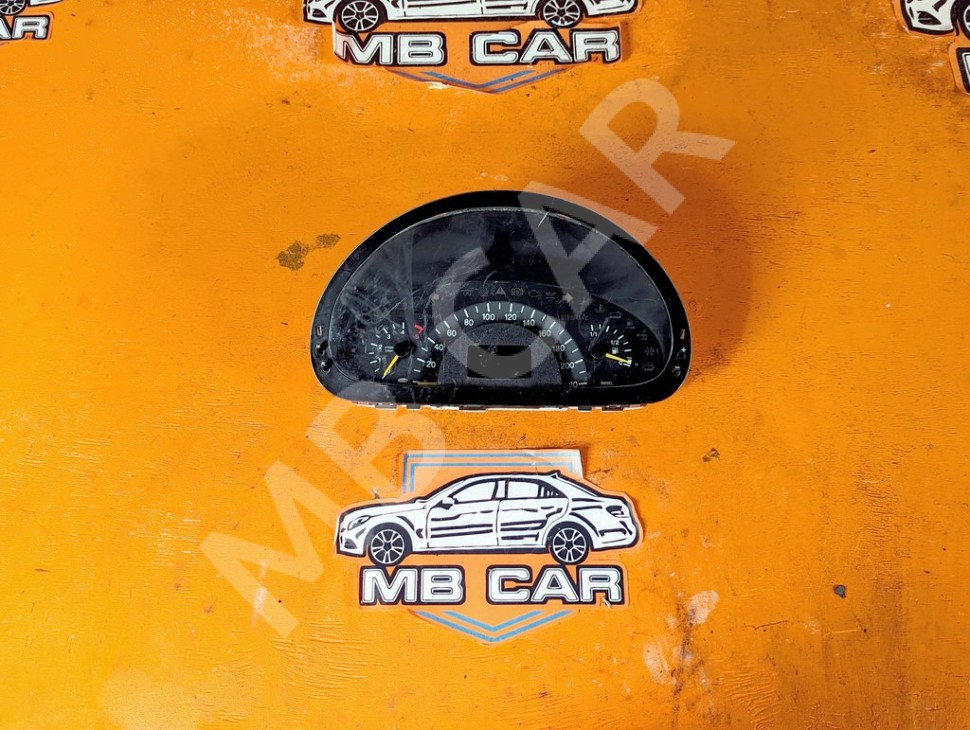 Щиток приборов MERCEDES-BENZ V-класс W639 (2003 - 2014) фото 1 &mdash; Разборка Мерседес