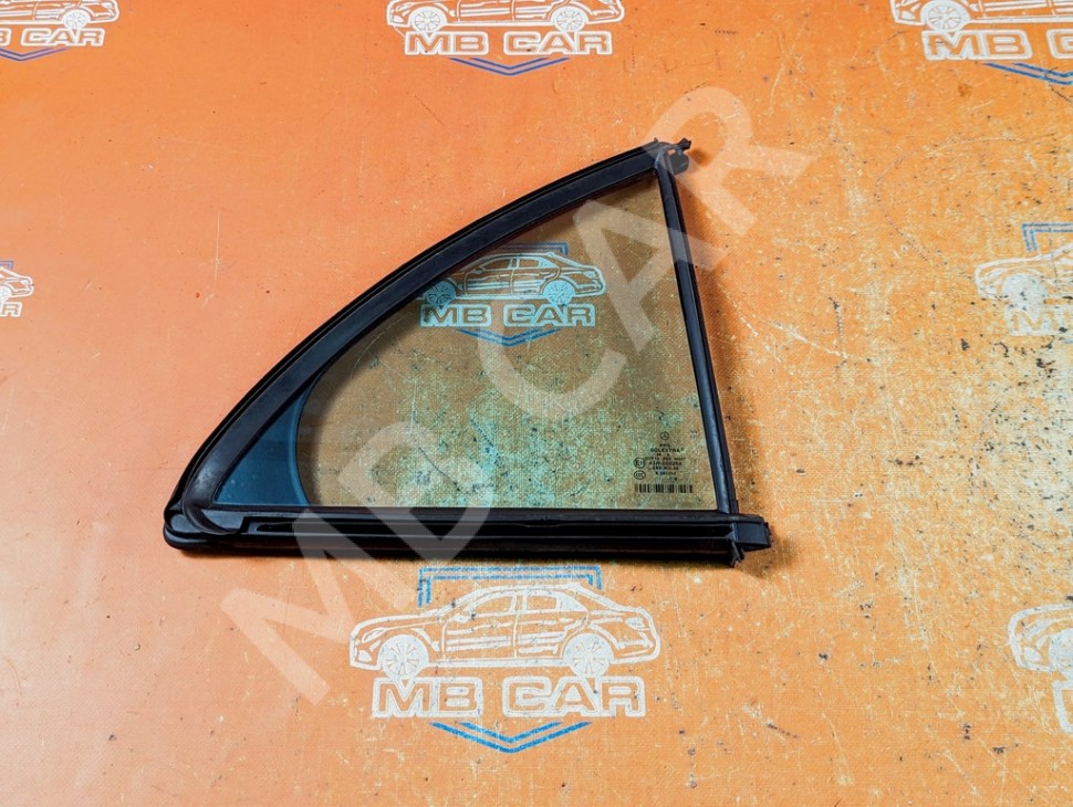 Стекло заднее правое MERCEDES-BENZ E-класс W211/S211 (2002 - 2006) фото 1 &mdash; Разборка Мерседес